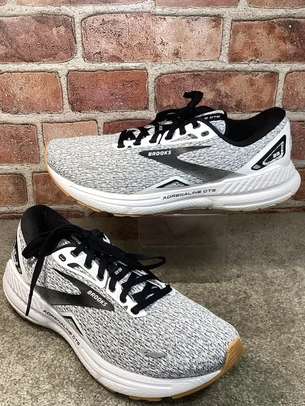 Brooks Adrenaline GTS 23 Men’s running shoes sneakers size 8.5
